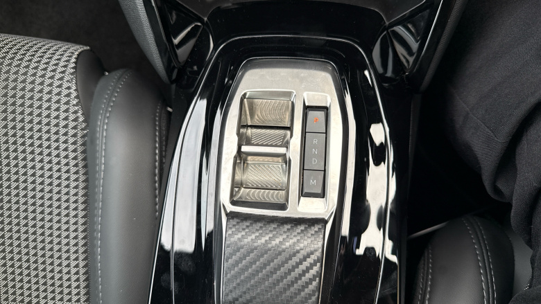 Peugeot 208 1.2 PureTech 100 GT 5dr EAT8 Petrol Hatchback